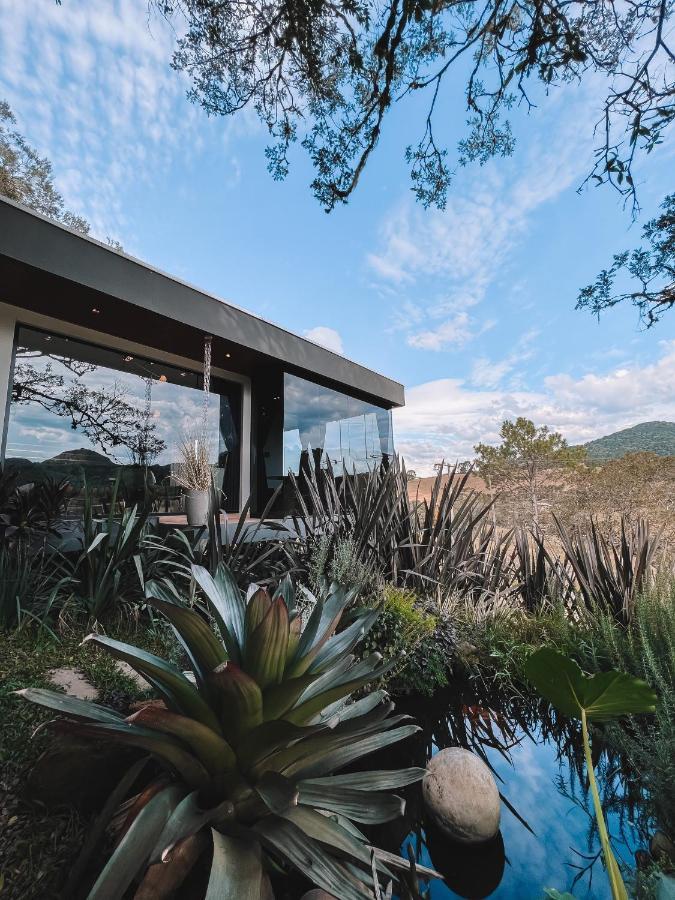 La Contemporanea Cabanas Prox A Cidade Vista Para Ponto Turistico Урубиси Екстериор снимка